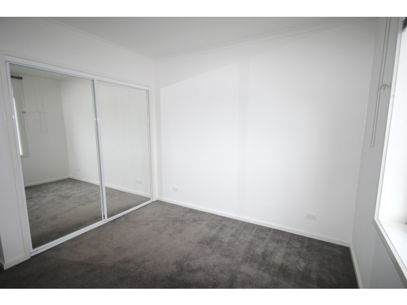 REF 24442/79 Whiteman Street, Southbank VIC 3006