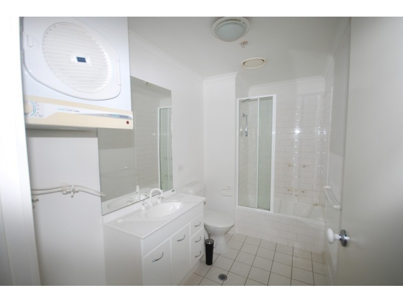 REF 24442/79 Whiteman Street, Southbank VIC 3006