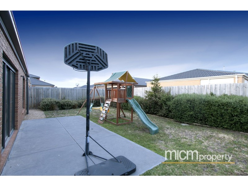 22 Lomandra Street, Point Cook VIC 3030