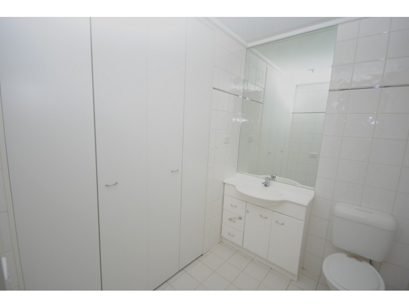REF 34116/28 Bank Street, South Melbourne VIC 3205