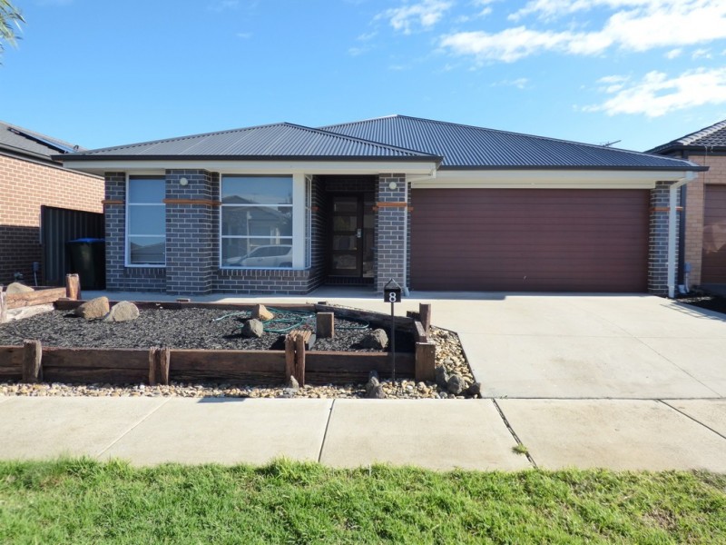 8 Rona Road, Point Cook VIC 3030