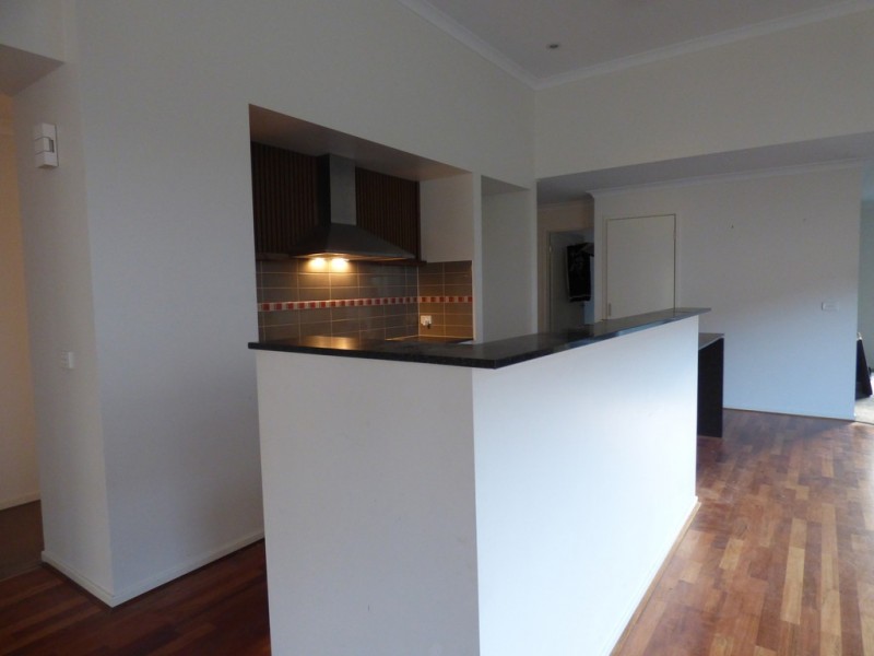 8 Rona Road, Point Cook VIC 3030