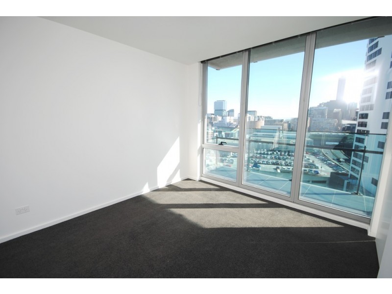 REF 24455/241 City Road, Southbank VIC 3006