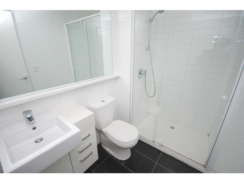 REF 24455/241 City Road, Southbank VIC 3006