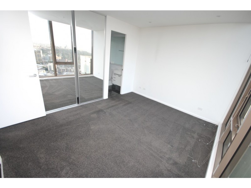 REF 24459/118 Kavanagh Street, Southbank VIC 3006