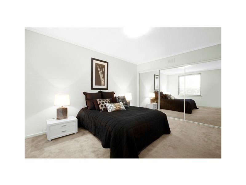 REF 24461/38 Bank Street, South Melbourne VIC 3205