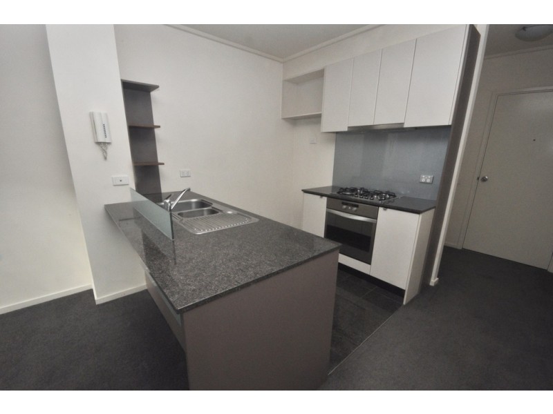 REF 24462/100 Kavanagh Street, Southbank VIC 3006