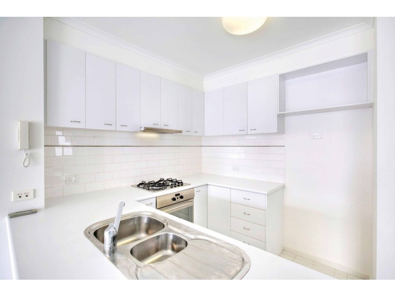 REF 24465/69 Dorcas Street, South Melbourne VIC 3205