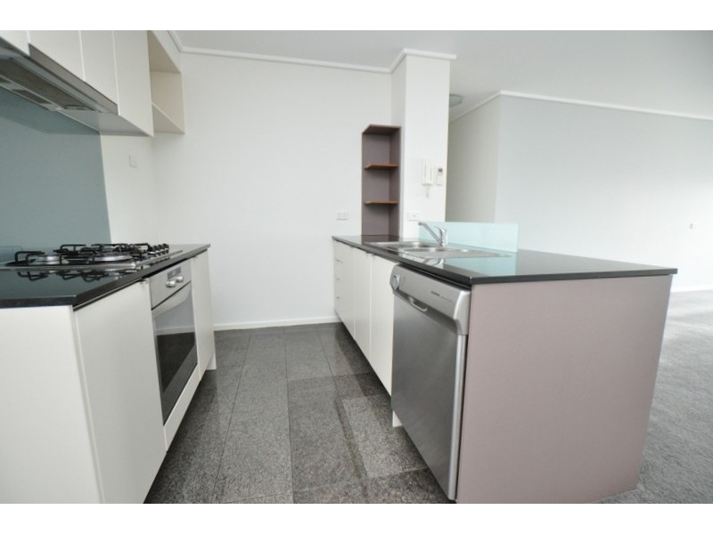 REF 24464/100 Kavanagh Street, Southbank VIC 3006