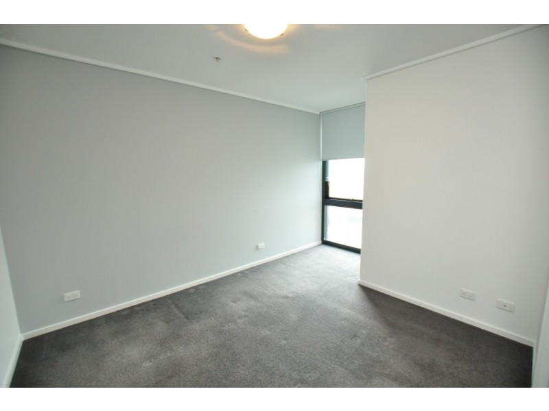 REF 24464/100 Kavanagh Street, Southbank VIC 3006