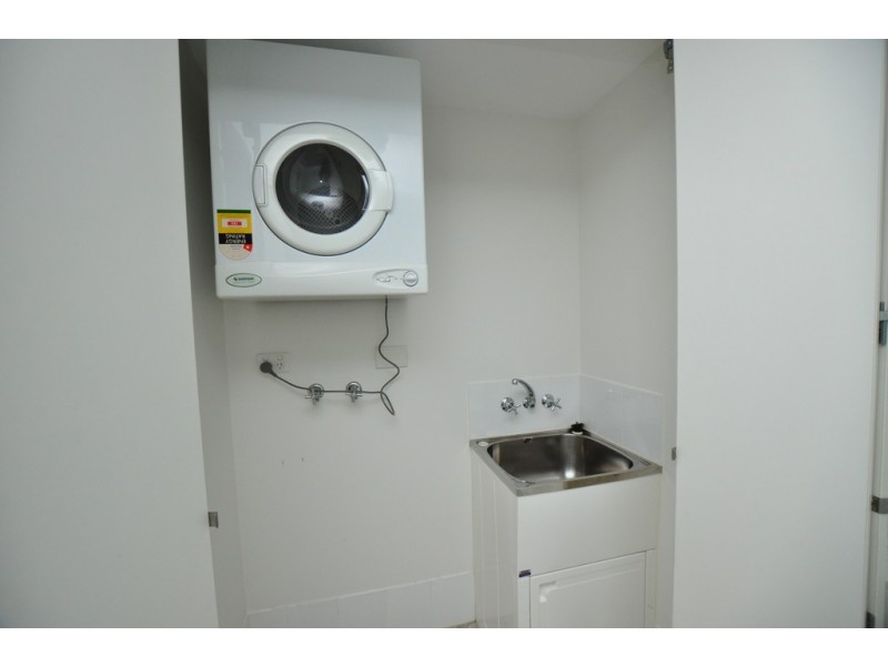 REF 24464/100 Kavanagh Street, Southbank VIC 3006