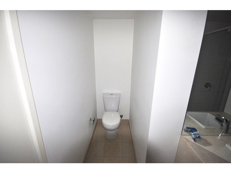 2501/8 Downie Street, Melbourne VIC 3000