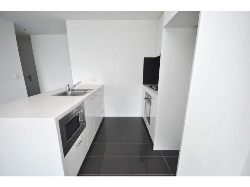 REF 24472/241 City Road, Southbank VIC 3006