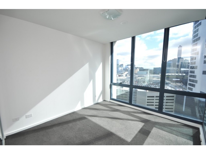 REF 24472/241 City Road, Southbank VIC 3006