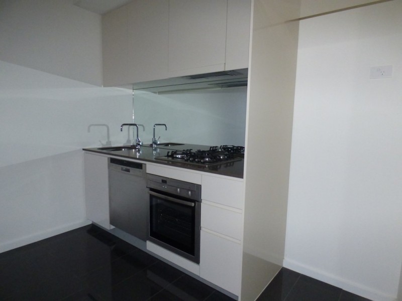 208/50 Catamaran Drive, Werribee South VIC 3030