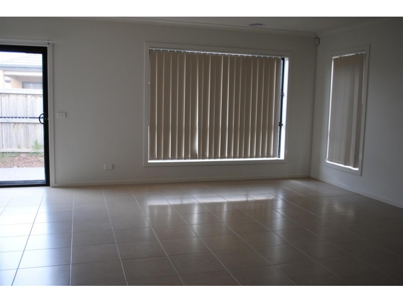 308 Saltwater Promenade, Point Cook VIC 3030