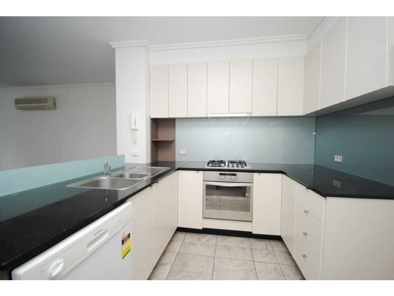 REF 24482/88 Kavanagh Street, Southbank VIC 3006
