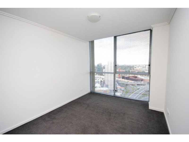 REF 24482/88 Kavanagh Street, Southbank VIC 3006
