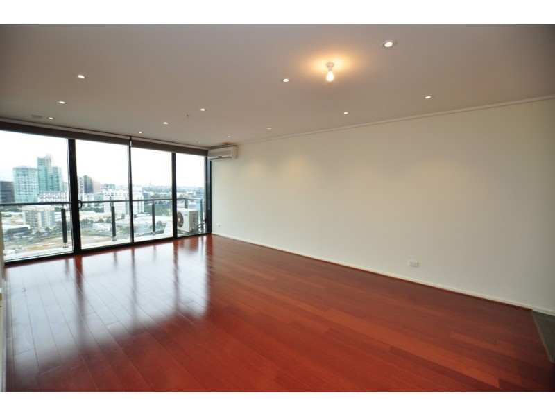REF 24486/100 Kavanagh Street, Southbank VIC 3006