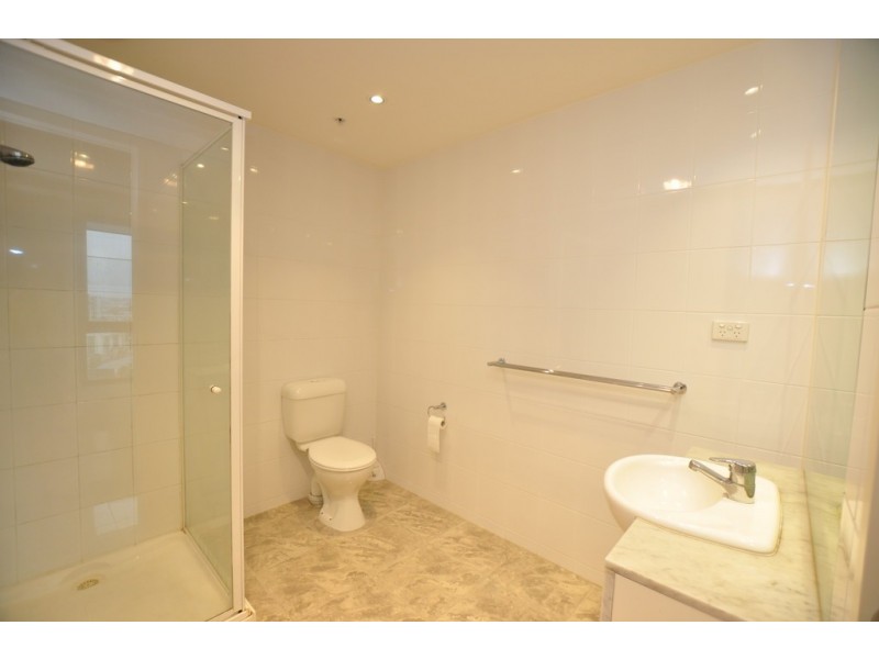 REF 24486/100 Kavanagh Street, Southbank VIC 3006