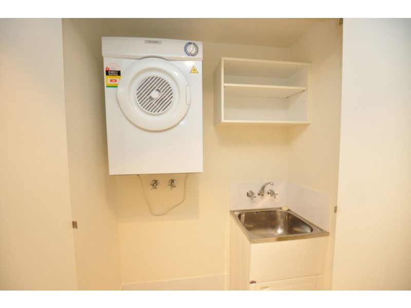 REF 24486/100 Kavanagh Street, Southbank VIC 3006