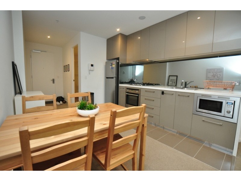 REF 24485/118 Kavanagh Street, Southbank VIC 3006