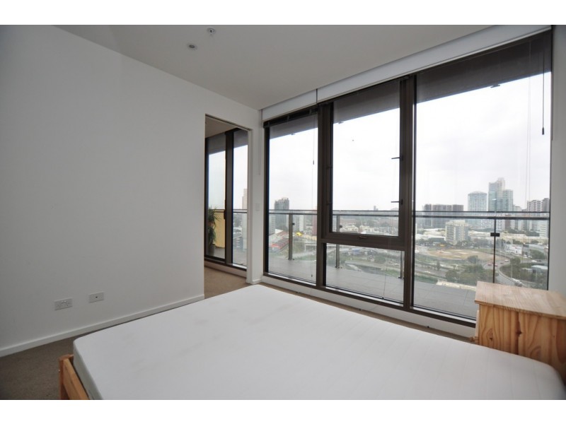 REF 24485/118 Kavanagh Street, Southbank VIC 3006