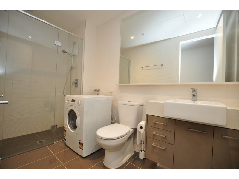 REF 24485/118 Kavanagh Street, Southbank VIC 3006