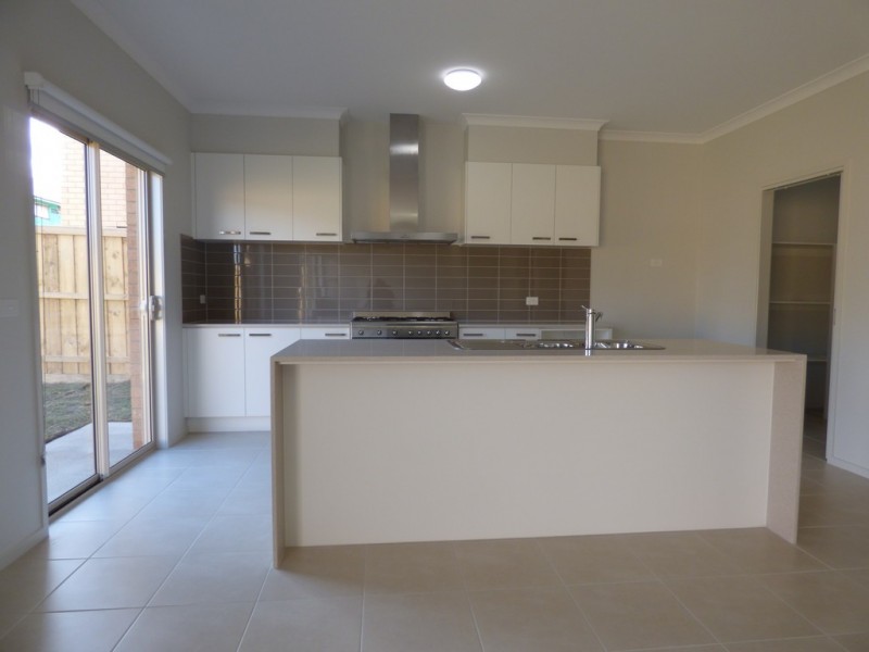 38 Rothbury Parkway, Williams Landing VIC 3027