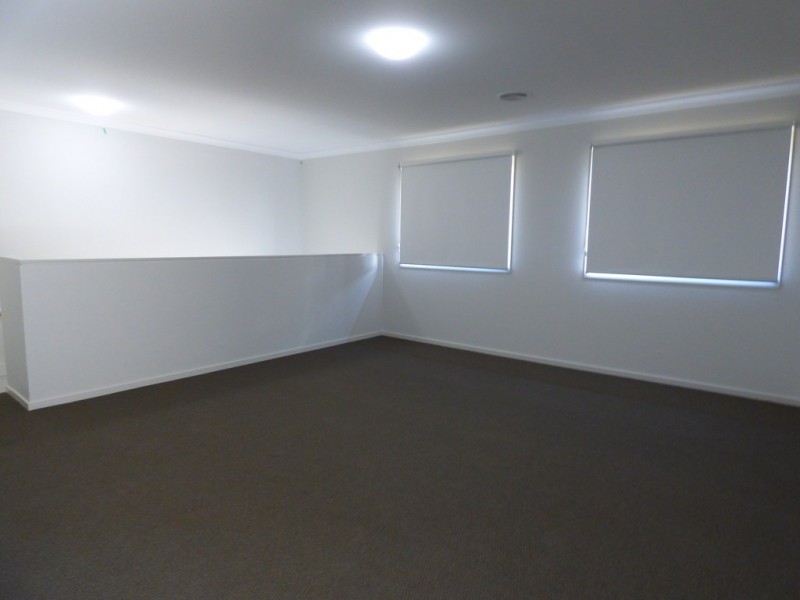 38 Rothbury Parkway, Williams Landing VIC 3027