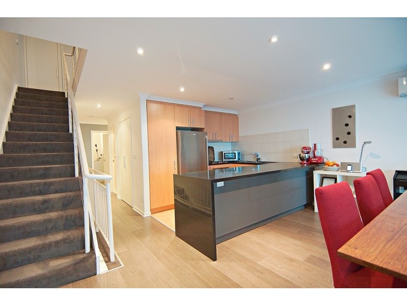 15 Nicholson Place, Melbourne VIC 3000