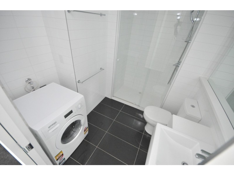 REF 24491/241 City Road, Southbank VIC 3006