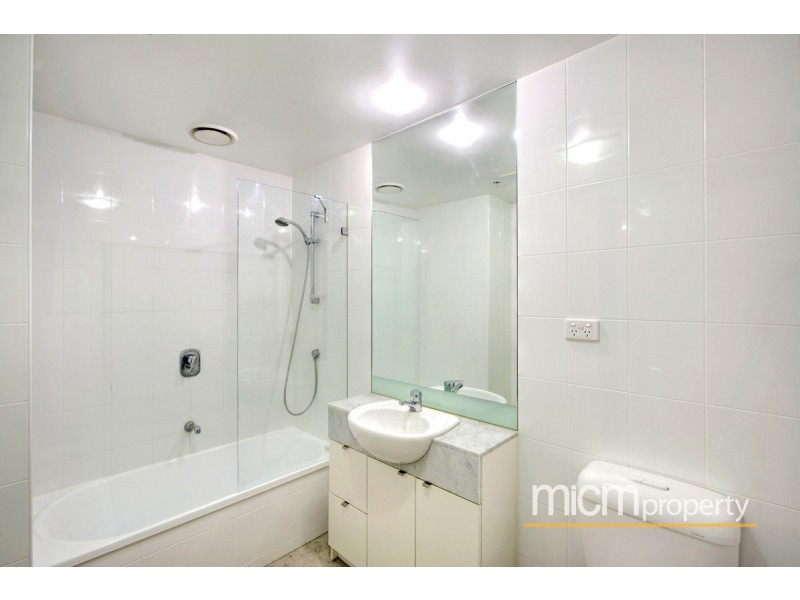 REF 24490/183 City Road, Southbank VIC 3006