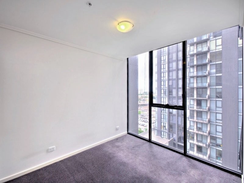 REF 24501/88 Kavanagh Street, Southbank VIC 3006