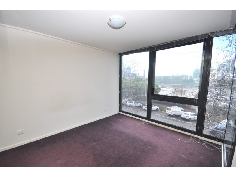 REF 24502/100 Kavanagh Street, Southbank VIC 3006