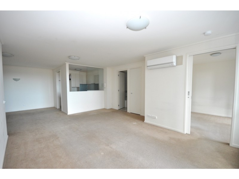 REF 24511/100 Kavanagh Street, Southbank VIC 3006