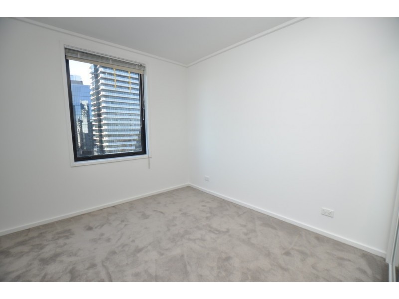 REF 24516/99 Whiteman Street, Southbank VIC 3006