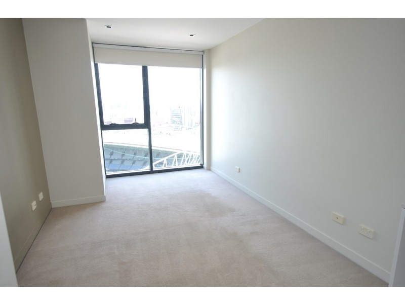 2610B/100 Harbour Esplanade, Docklands VIC 3008