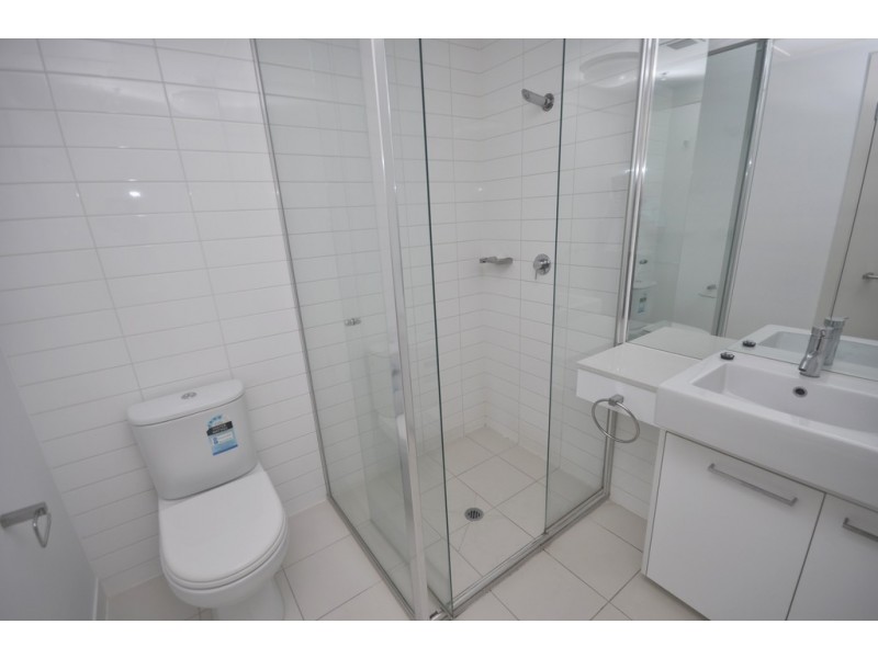 2610B/100 Harbour Esplanade, Docklands VIC 3008