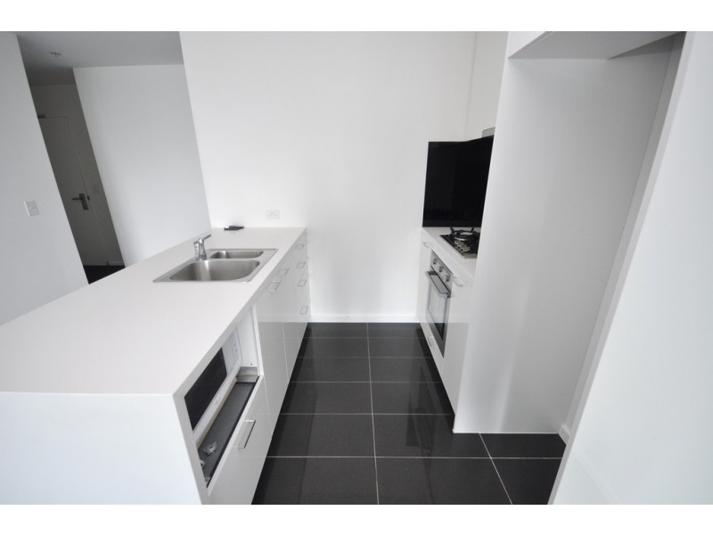 REF 24520/241 City Road, Southbank VIC 3006