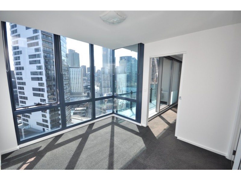 REF 24520/241 City Road, Southbank VIC 3006