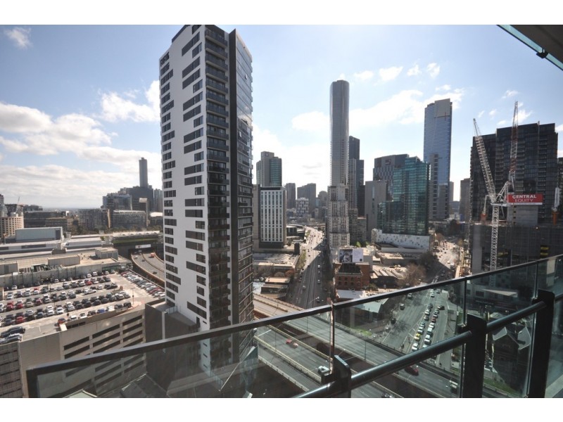 REF 24520/241 City Road, Southbank VIC 3006