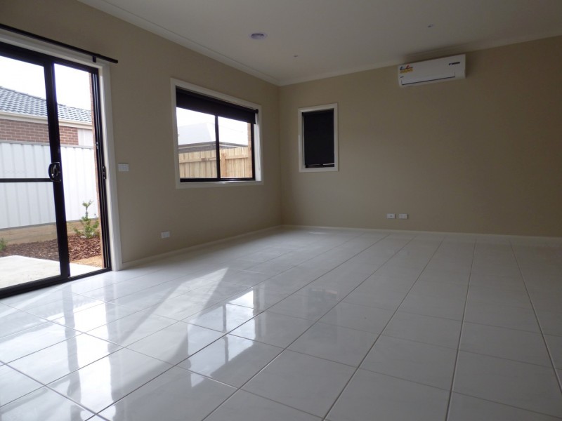 27 Constellation Circuit, Truganina VIC 3029