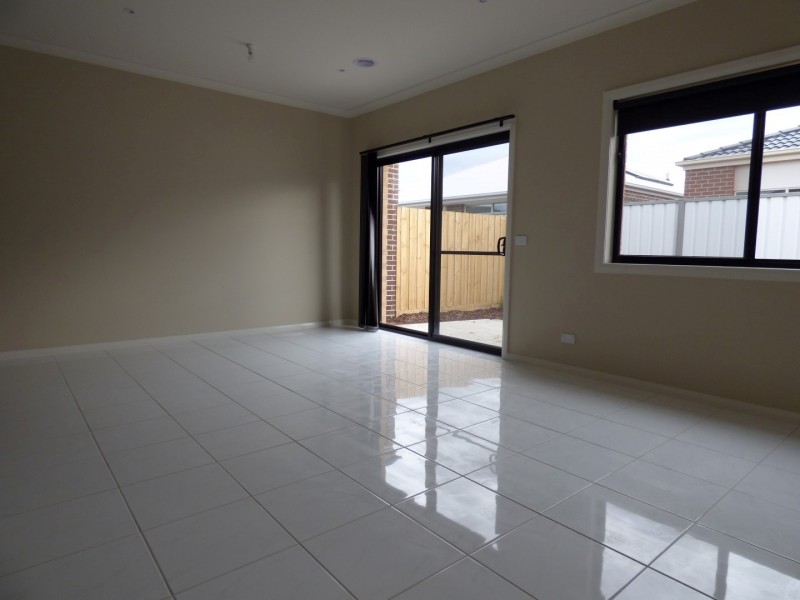 27 Constellation Circuit, Truganina VIC 3029