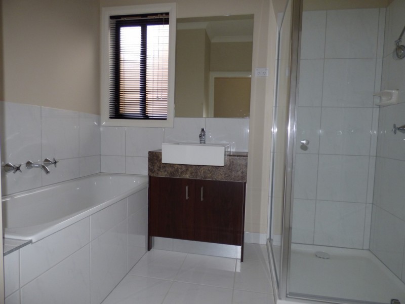 27 Constellation Circuit, Truganina VIC 3029