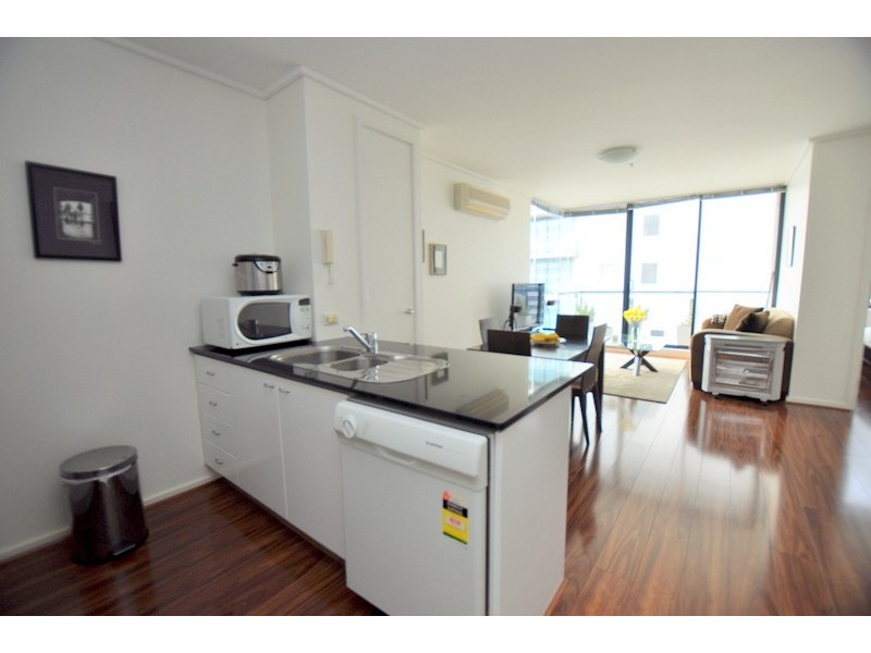 REF 24530/99 Whiteman Street, Southbank VIC 3006