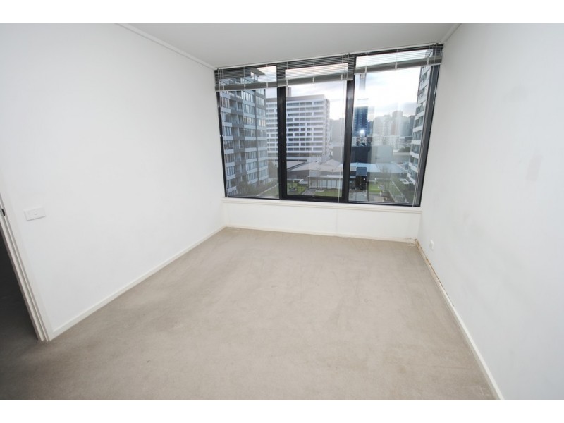 REF 24538/28 Bank Street, South Melbourne VIC 3205