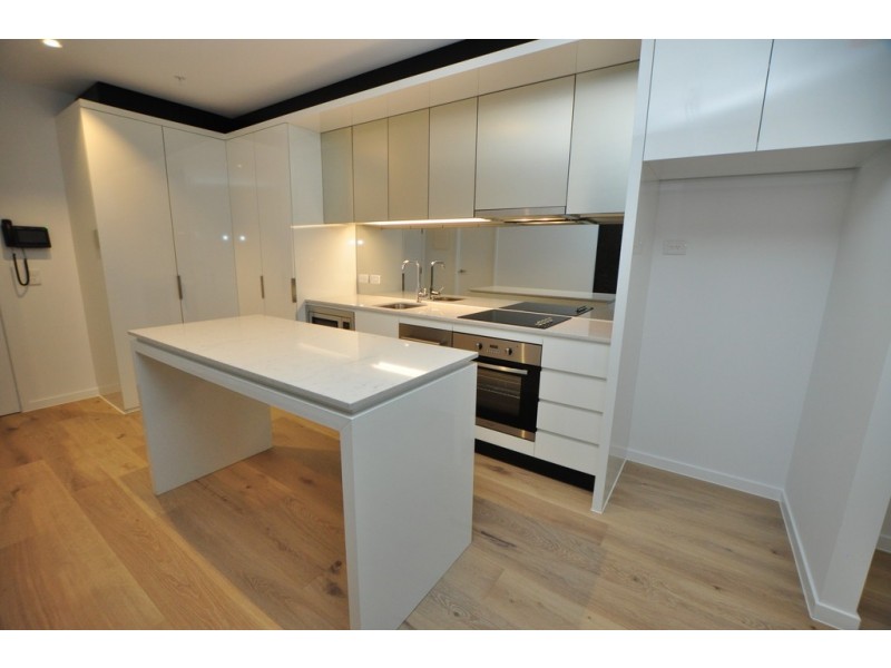 910/33 Rose Lane, Melbourne VIC 3000