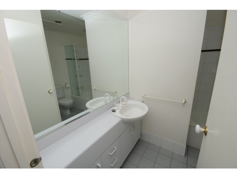 REF 24542/28 Southgate Avenue, Southbank VIC 3006