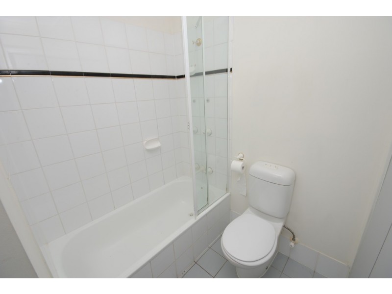 REF 24542/28 Southgate Avenue, Southbank VIC 3006